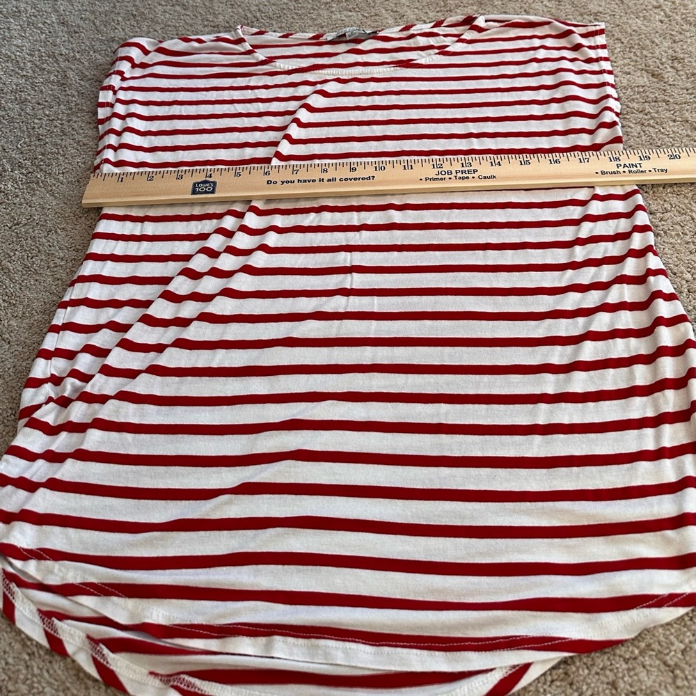 Green Envelope Striped Women's Top. Size M - Picture 8 of 8